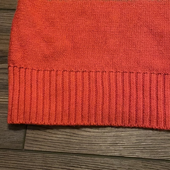 Women’s Fade Sweater - Picture 5 of 7